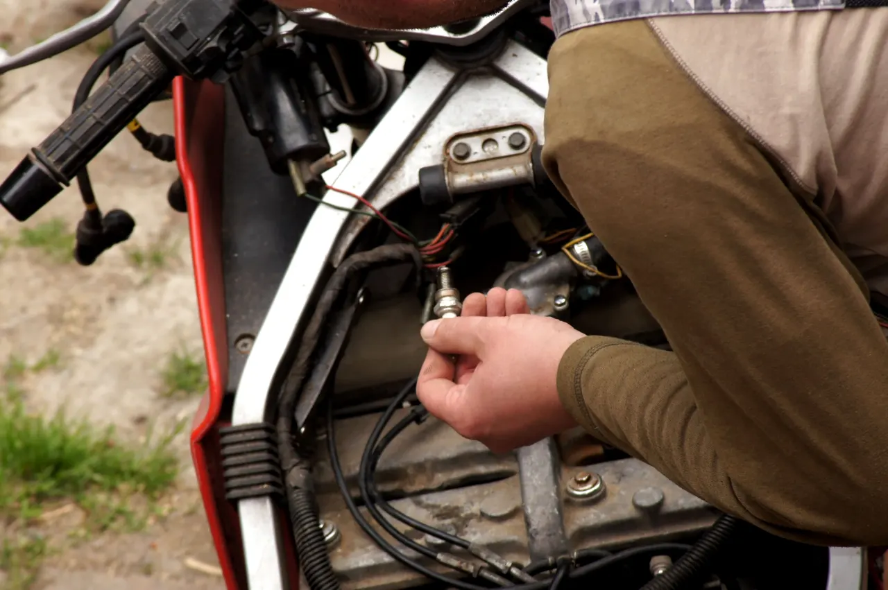 Guía Completa sobre los Síntomas de Fallo de Bujías en Moto